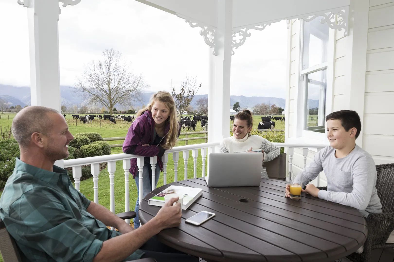 New Zealand will move family visa applications for temporary visa holders to its enhanced Immigration Online system from 1 June 2026, improving processing and user experience.